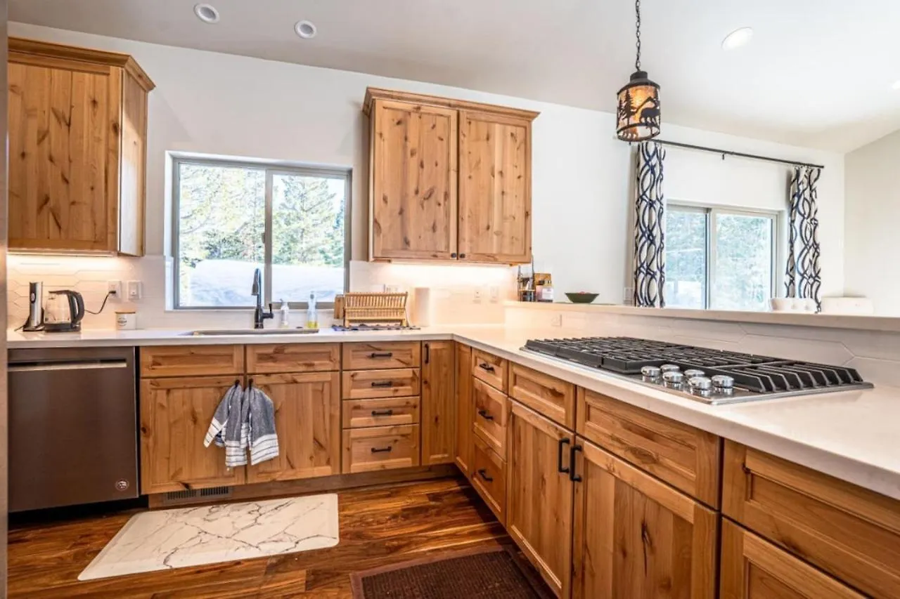 Chalet Lu - Modern Luxury 4 Bed 2.5 Bath Chalet By Lake Baron In サウス・レイクタホ